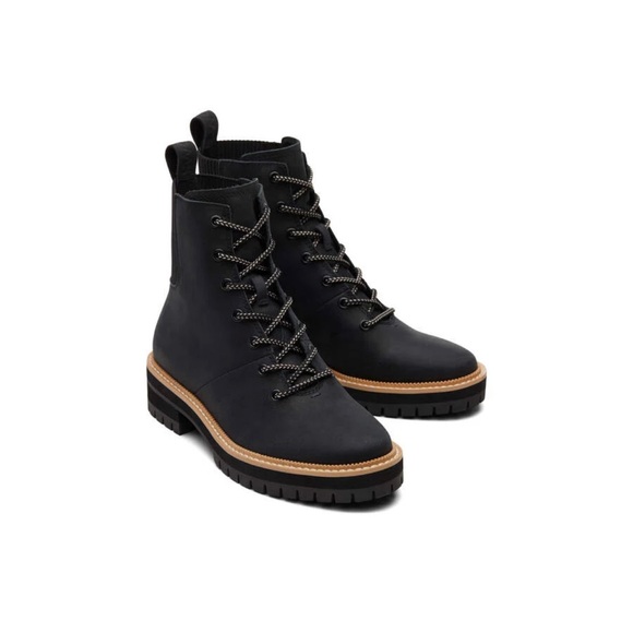 Frankie Black Water Resistant Lace-Up Boot size 8 - Picture 2 of 4